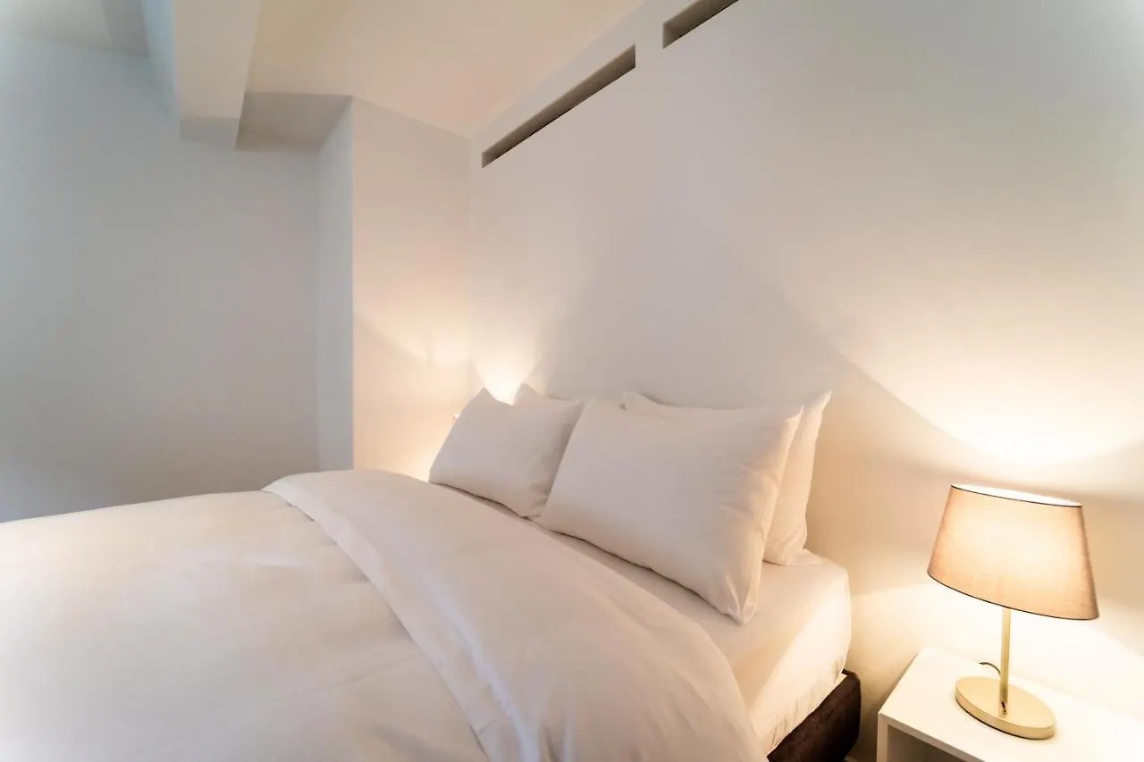 Rooftop Apartment Near Mariahilfstrasse - Free Garage Vienna Austria