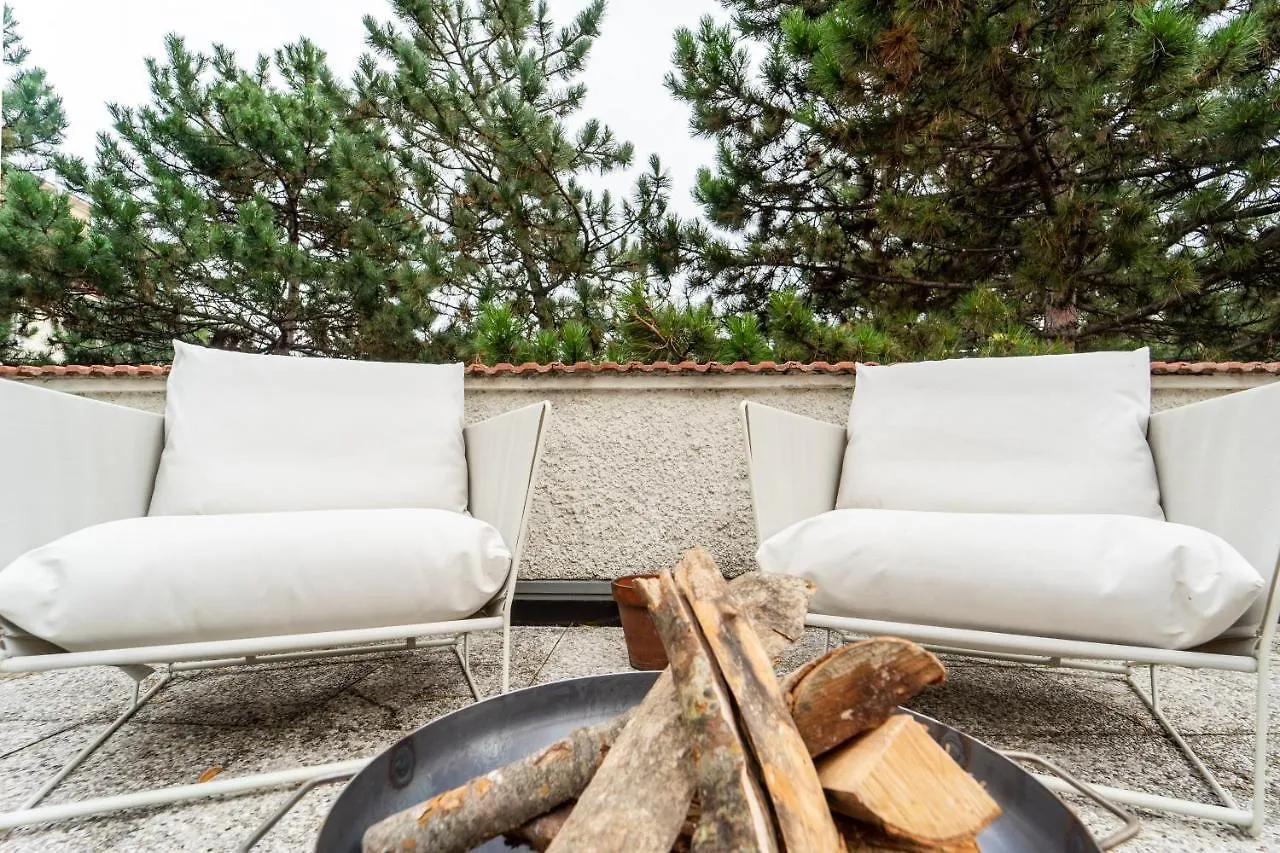 Rooftop Apartment Near Mariahilfstrasse - Free Garage Βιέννη